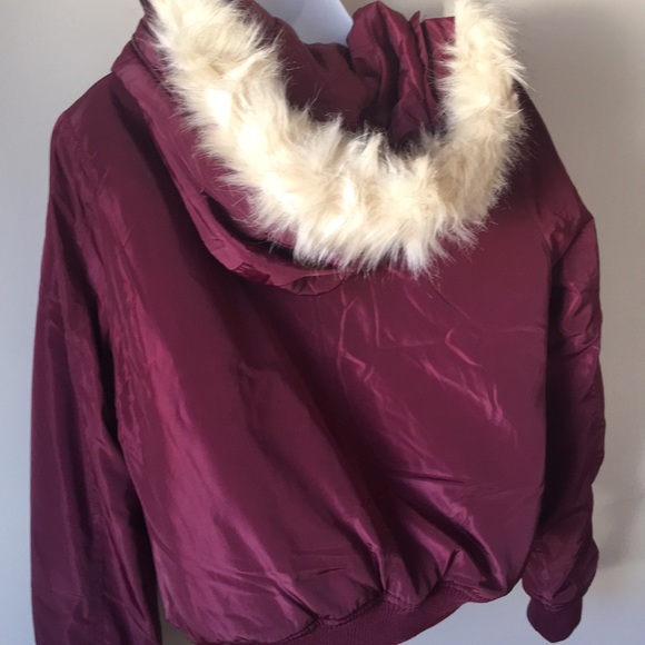 Forever 21 Burgundy Puffer Jacket - Picture 5 of 8
